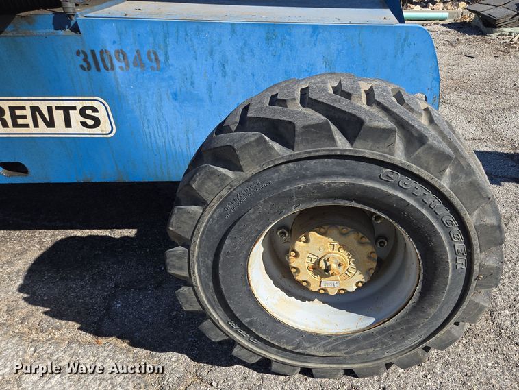 image for item EE8673 2001 Genie  S-65  boom lift