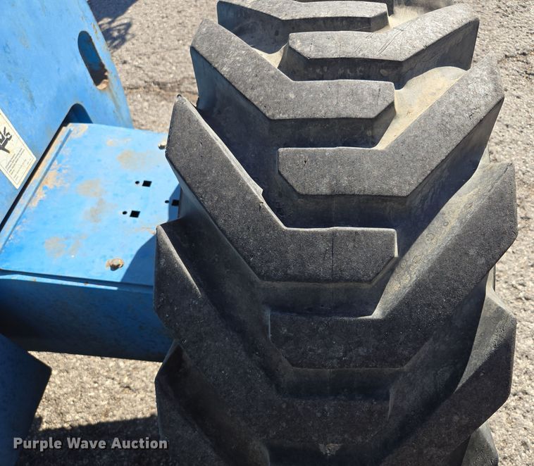 image for item EE8673 2001 Genie  S-65  boom lift