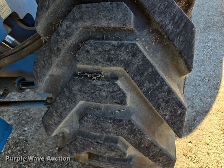 image for item EE8673 2001 Genie  S-65  boom lift