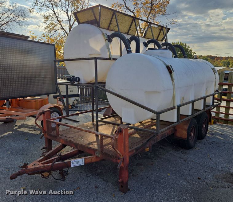 image for item EE8680 1988 Buck utility trailer