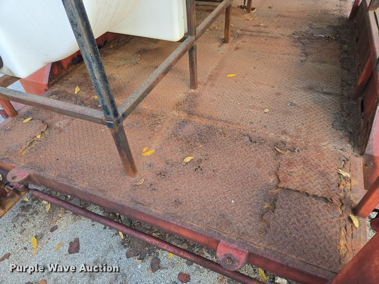 image for item EE8680 1988 Buck utility trailer