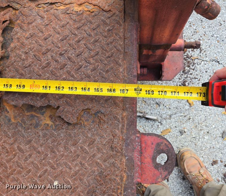 image for item EE8680 1988 Buck utility trailer