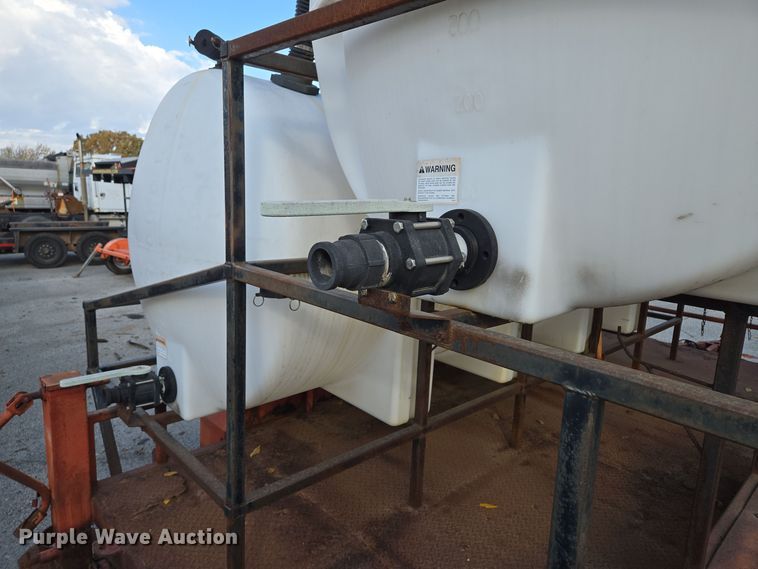 image for item EE8680 1988 Buck utility trailer