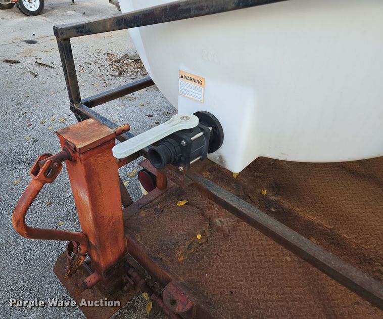 image for item EE8680 1988 Buck utility trailer