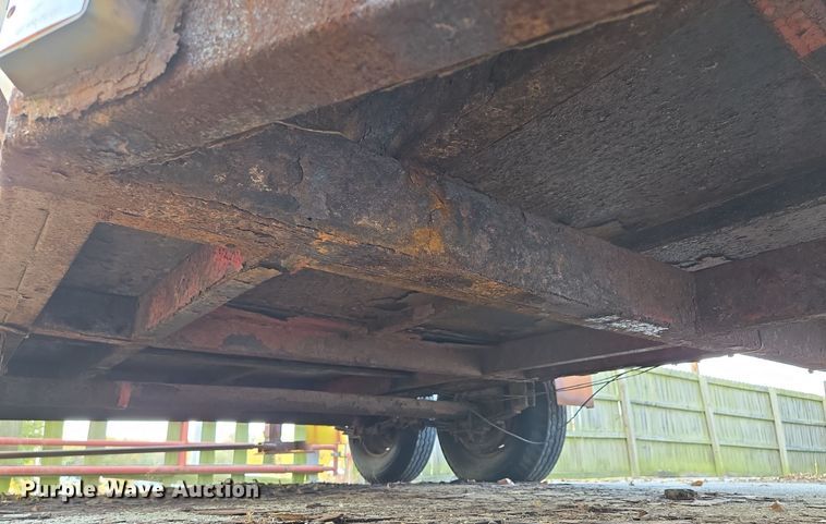 image for item EE8680 1988 Buck utility trailer