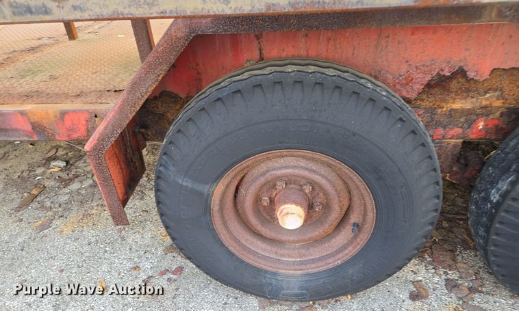 image for item EE8680 1988 Buck utility trailer