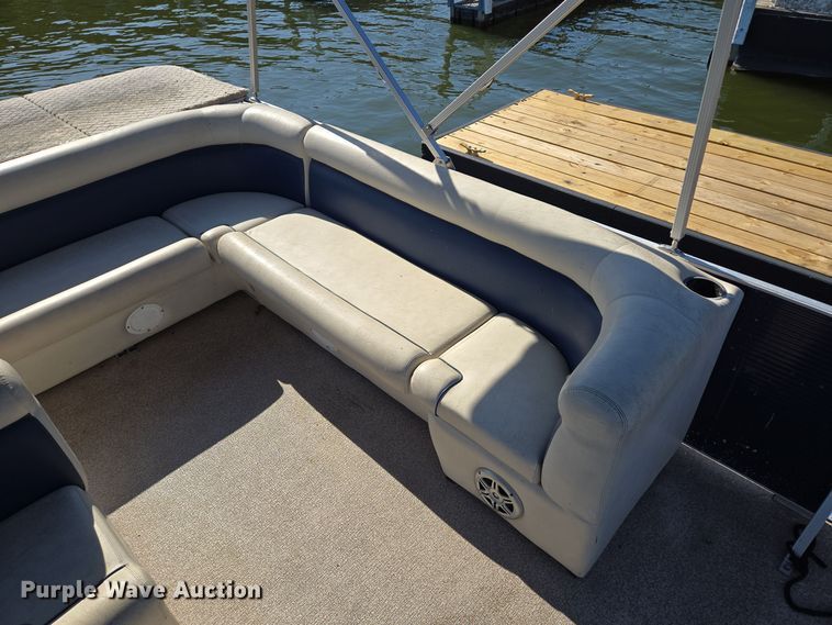 image for item EE8682 2018 Playcraft  Clipper 2400 pontoon boat