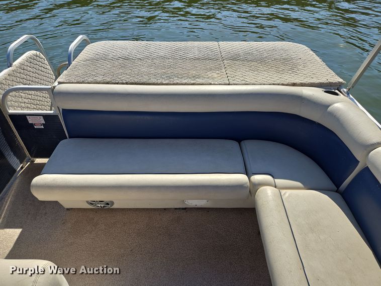 image for item EE8682 2018 Playcraft  Clipper 2400 pontoon boat