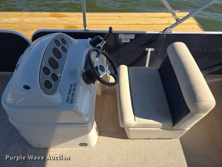 image for item EE8682 2018 Playcraft  Clipper 2400 pontoon boat