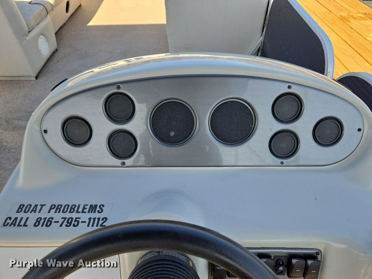 image for item EE8682 2018 Playcraft  Clipper 2400 pontoon boat