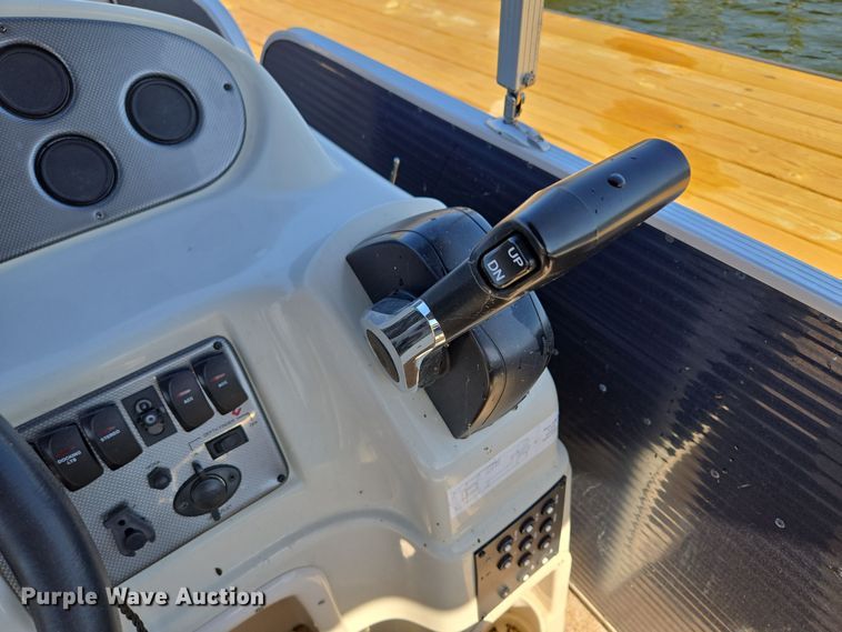 image for item EE8682 2018 Playcraft  Clipper 2400 pontoon boat