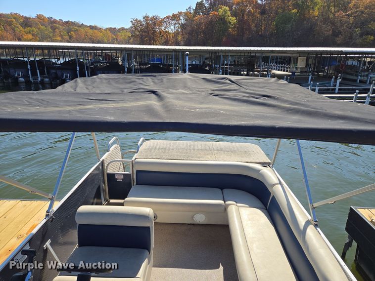 image for item EE8682 2018 Playcraft  Clipper 2400 pontoon boat