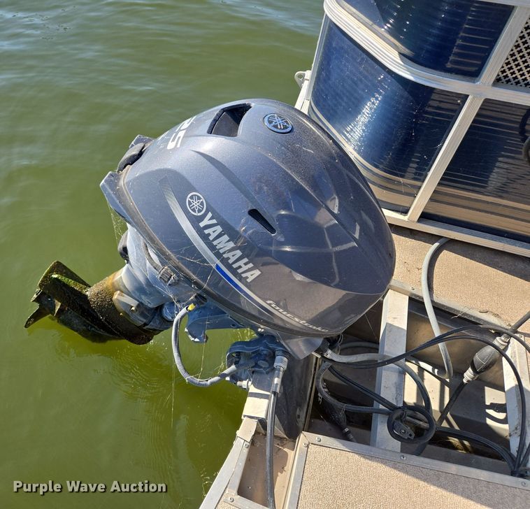 image for item EE8682 2018 Playcraft  Clipper 2400 pontoon boat