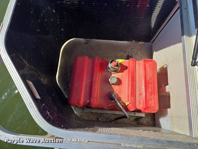 image for item EE8682 2018 Playcraft  Clipper 2400 pontoon boat