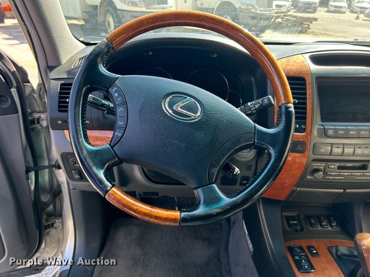 image for item EG0583 2004 Lexus GX 470 SUV