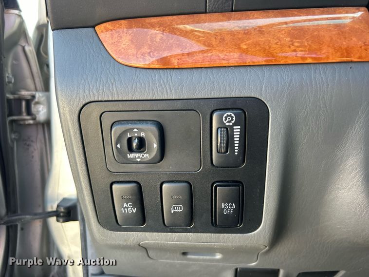 image for item EG0583 2004 Lexus GX 470 SUV