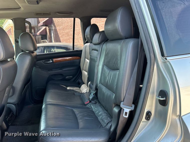 image for item EG0583 2004 Lexus GX 470 SUV