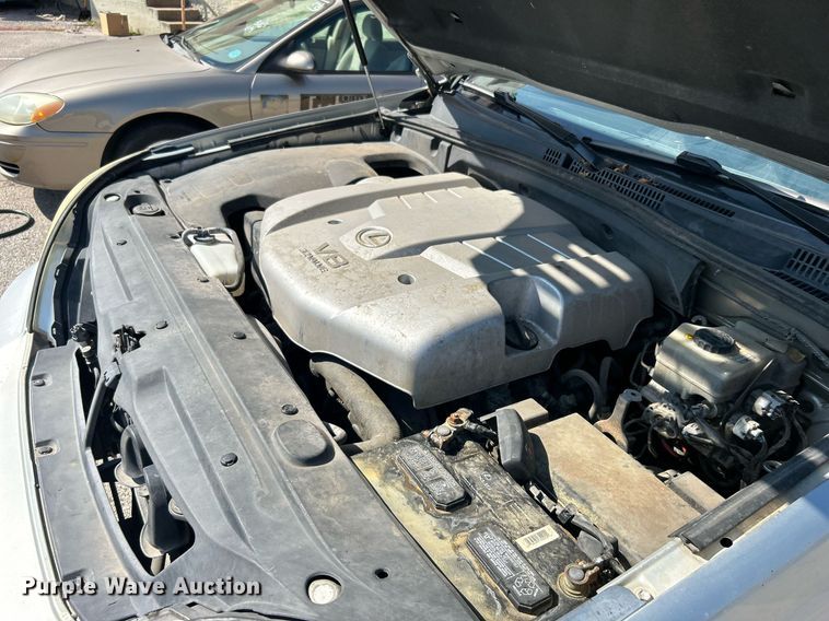 image for item EG0583 2004 Lexus GX 470 SUV