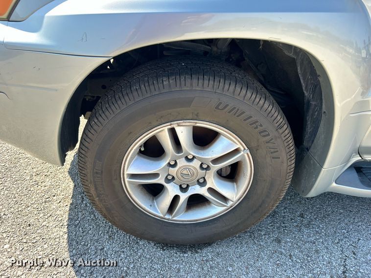 image for item EG0583 2004 Lexus GX 470 SUV