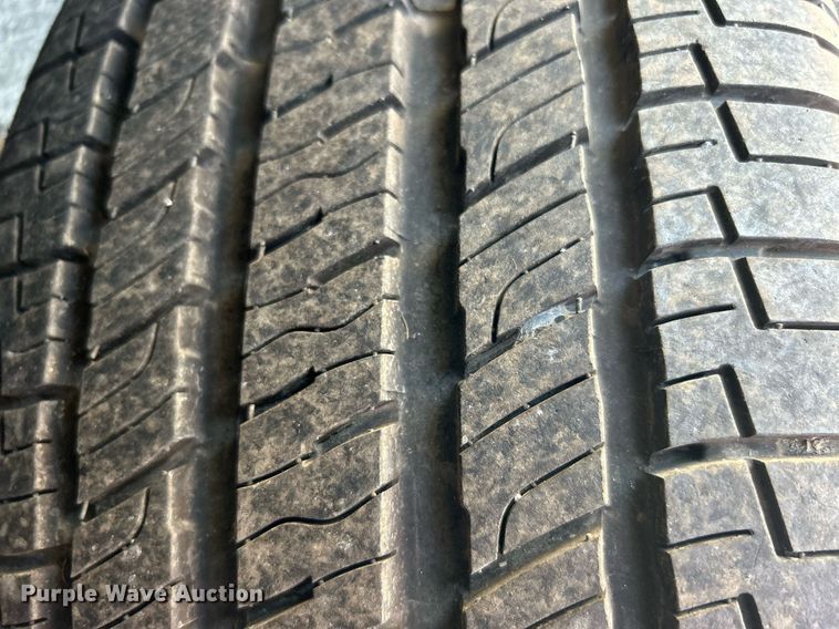 image for item EG0583 2004 Lexus GX 470 SUV