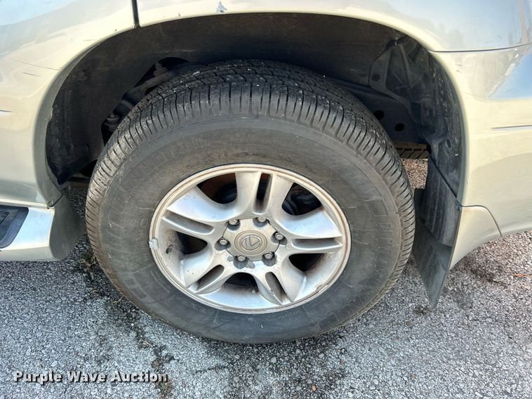 image for item EG0583 2004 Lexus GX 470 SUV