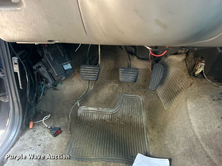 image for item EG0584 2002 Chevrolet S10 Ext. Cab pickup truck