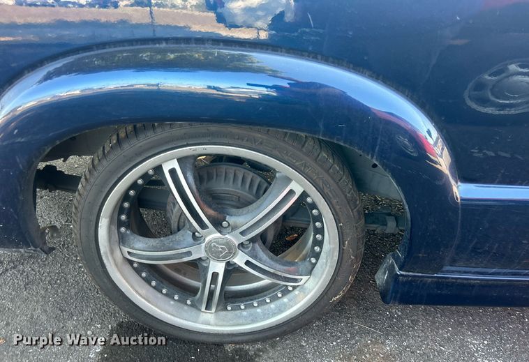 image for item EG0584 2002 Chevrolet S10 Ext. Cab pickup truck