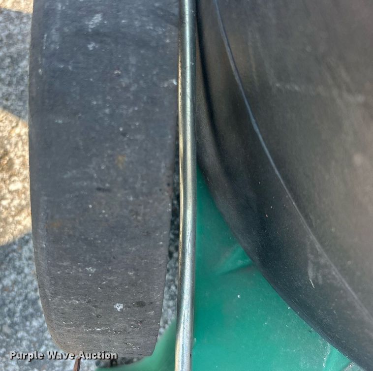 image for item EG0605 Billy Goat MV650H leaf vacuum 