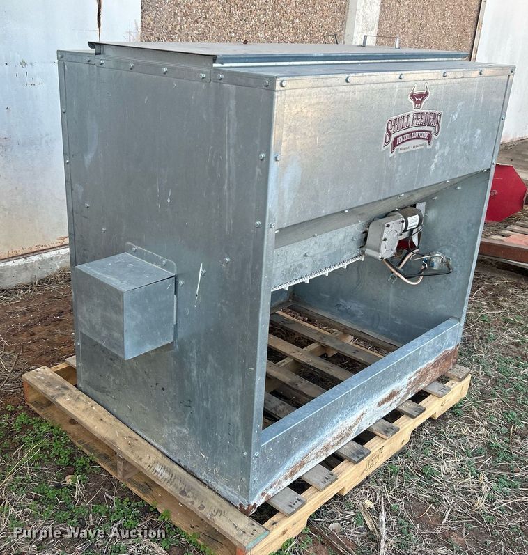 image for item EG7844 Stull Feeders cake feeder