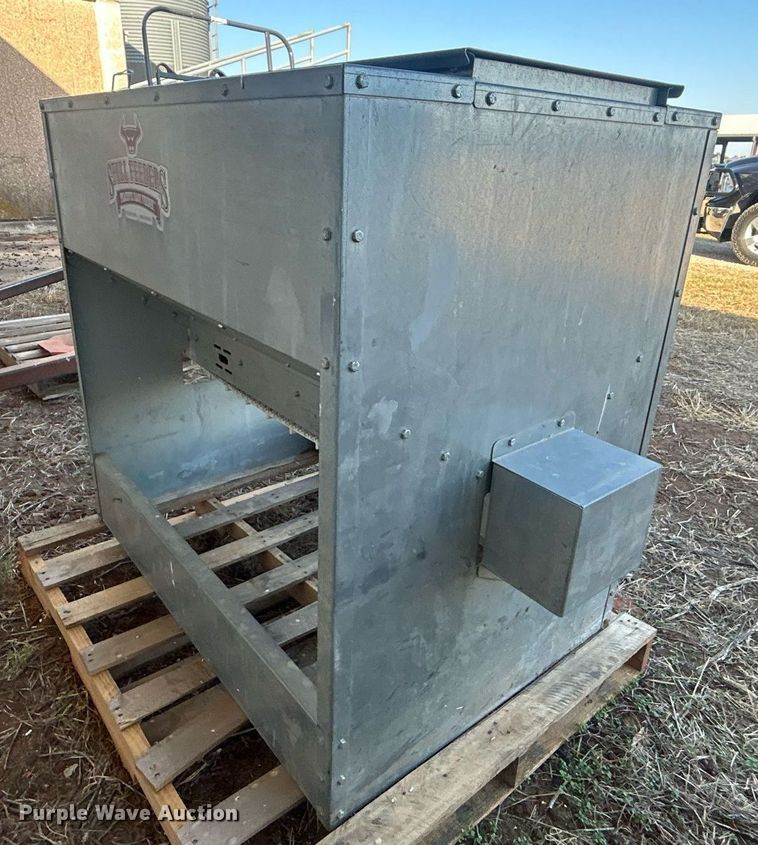 image for item EG7844 Stull Feeders cake feeder