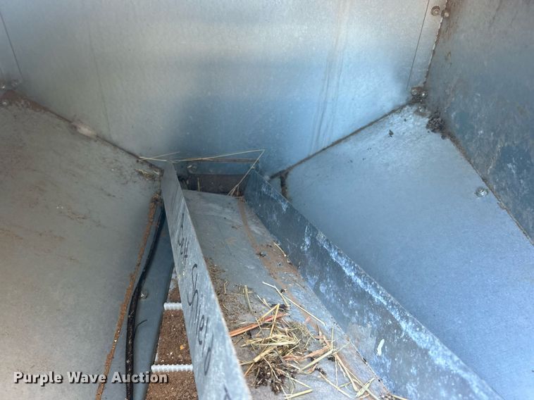 image for item EG7844 Stull Feeders cake feeder