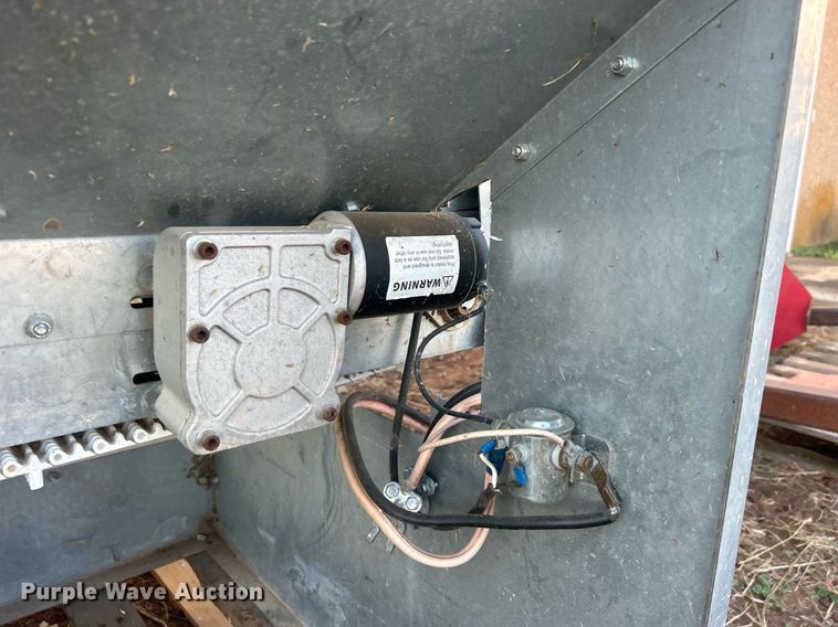 image for item EG7844 Stull Feeders cake feeder