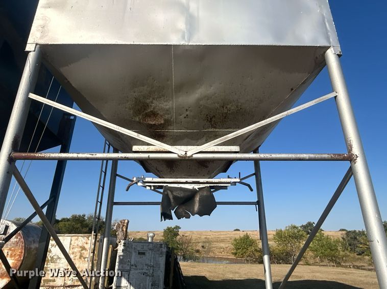 image for item EG7847 Grain bin