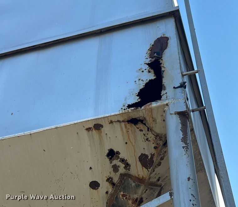 image for item EG7847 Grain bin