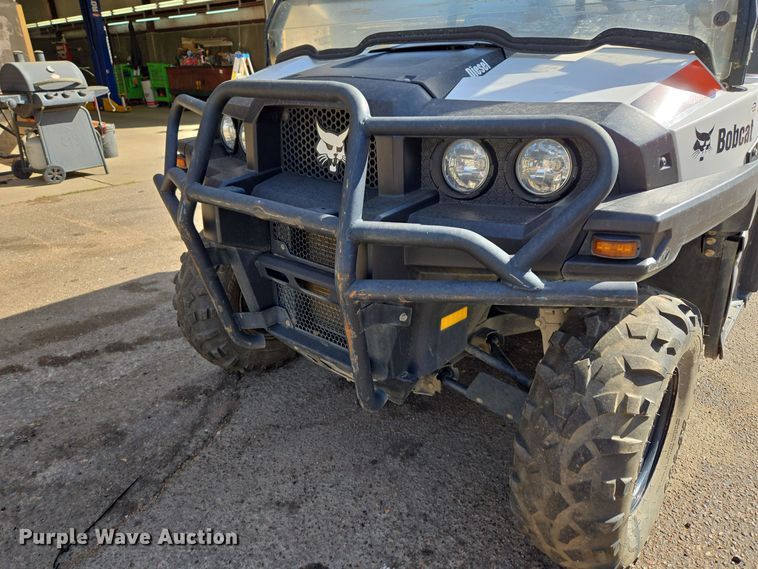 image for item EG9908 2011 Bobcat 3400XL utility vehicle