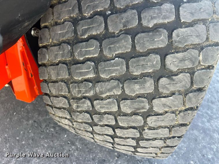 image for item EH2858 Kubota Z726XKW ZTR lawn mower