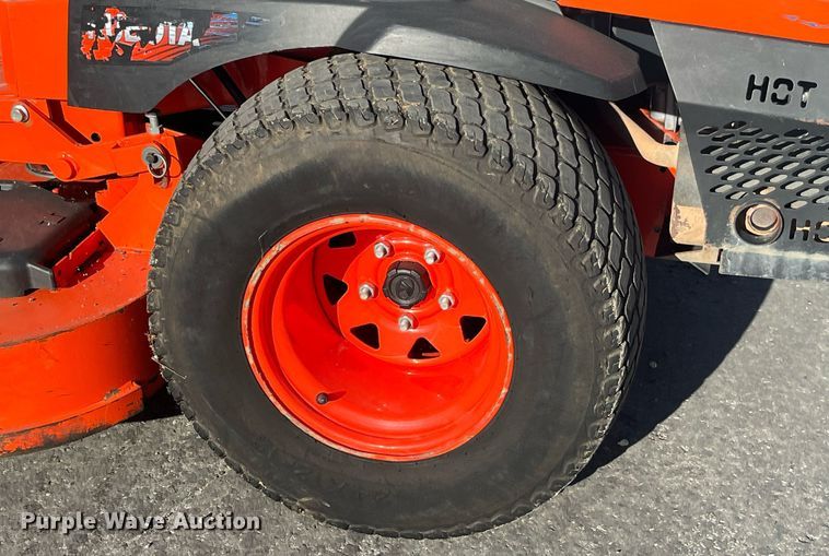 image for item EH2858 Kubota Z726XKW ZTR lawn mower