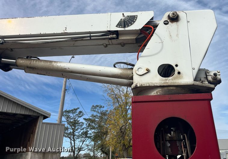 image for item EH2859 1991 GMC Topkick digger derrick truck