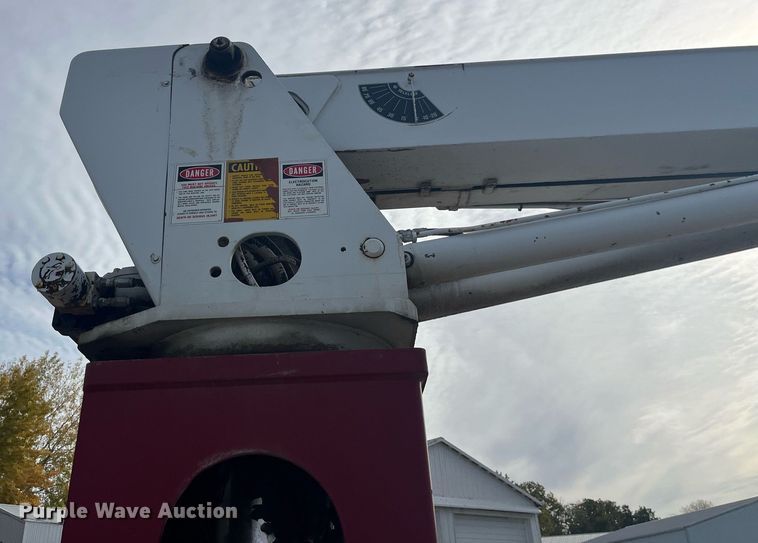 image for item EH2859 1991 GMC Topkick digger derrick truck