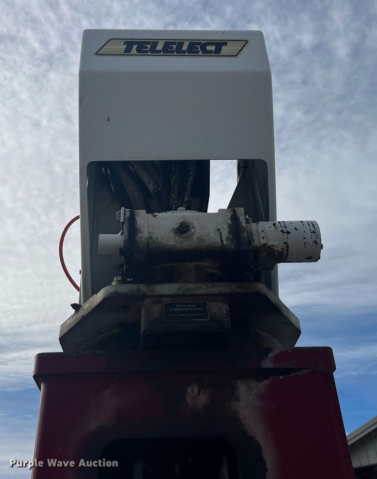 image for item EH2859 1991 GMC Topkick digger derrick truck