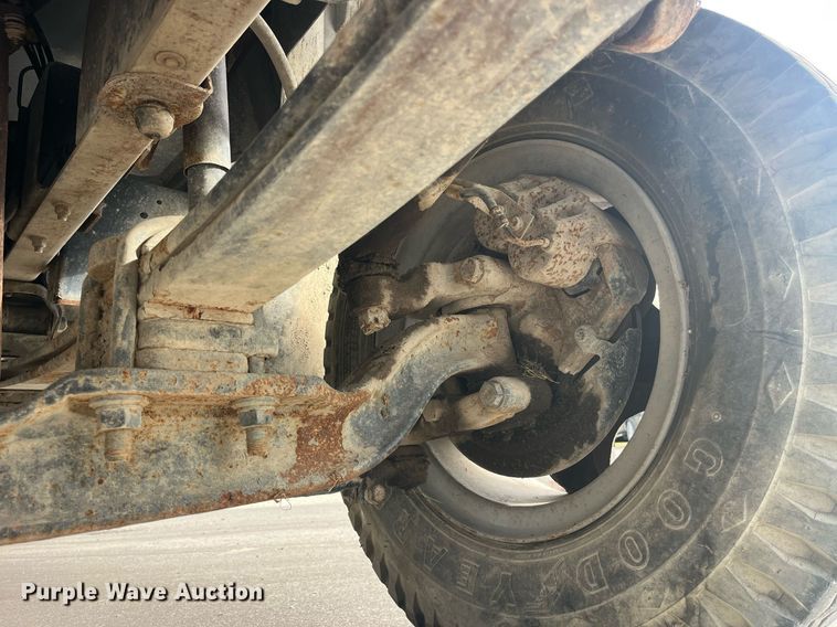 image for item EH2859 1991 GMC Topkick digger derrick truck