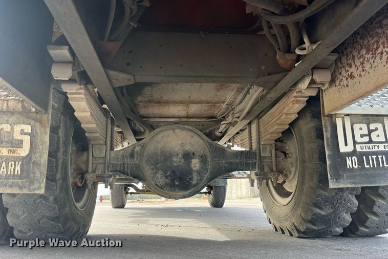 image for item EH2859 1991 GMC Topkick digger derrick truck