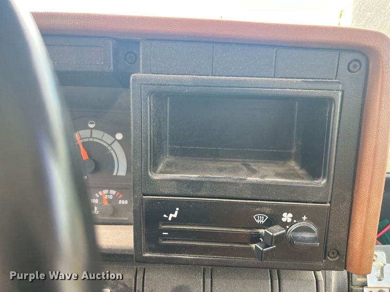 image for item EH2859 1991 GMC Topkick digger derrick truck