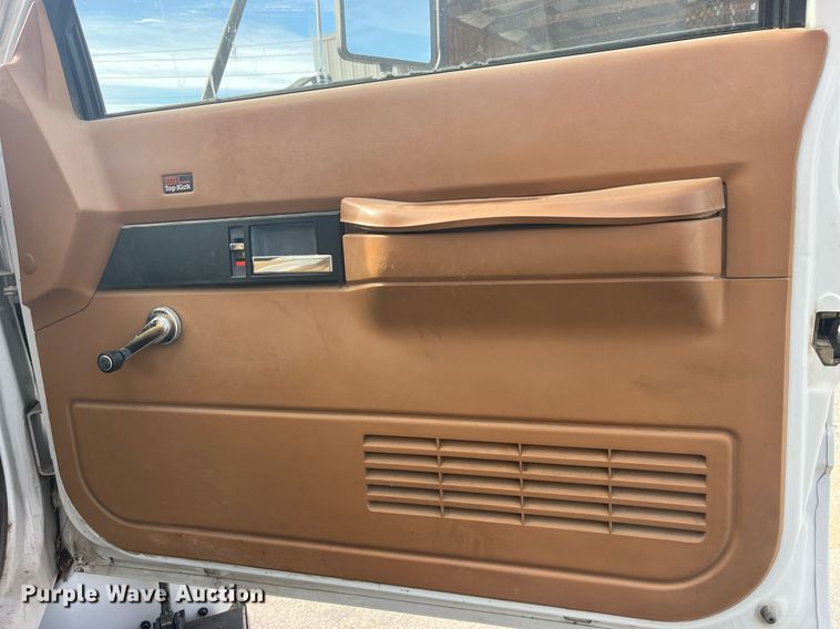 image for item EH2859 1991 GMC Topkick digger derrick truck