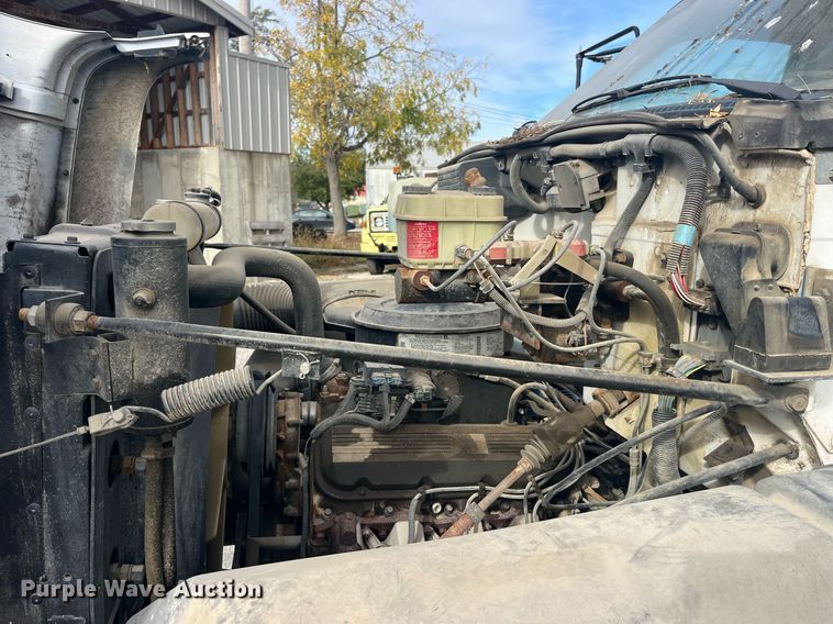 image for item EH2859 1991 GMC Topkick digger derrick truck