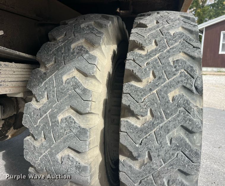 image for item EH2859 1991 GMC Topkick digger derrick truck