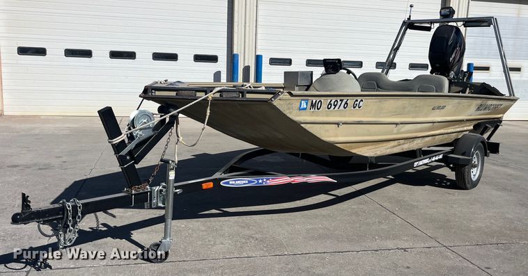 image for item EH2881 2005 Alumacraft boat