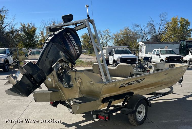 image for item EH2881 2005 Alumacraft boat