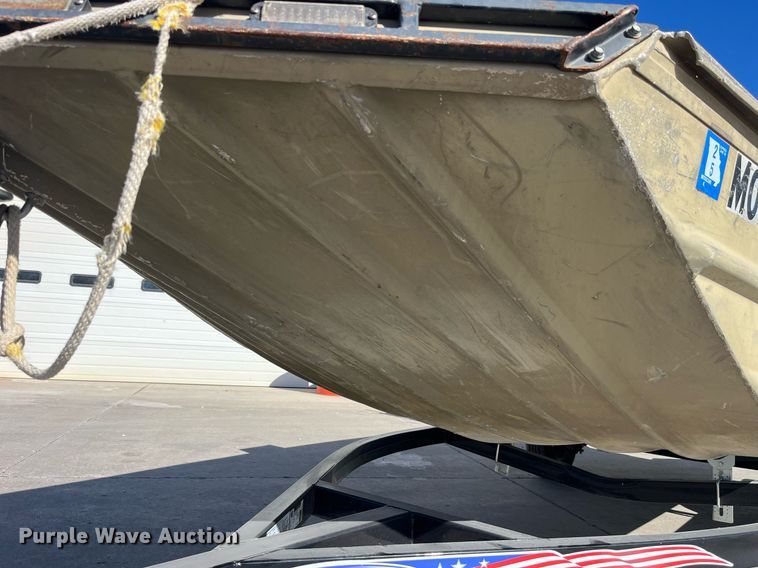 image for item EH2881 2005 Alumacraft boat