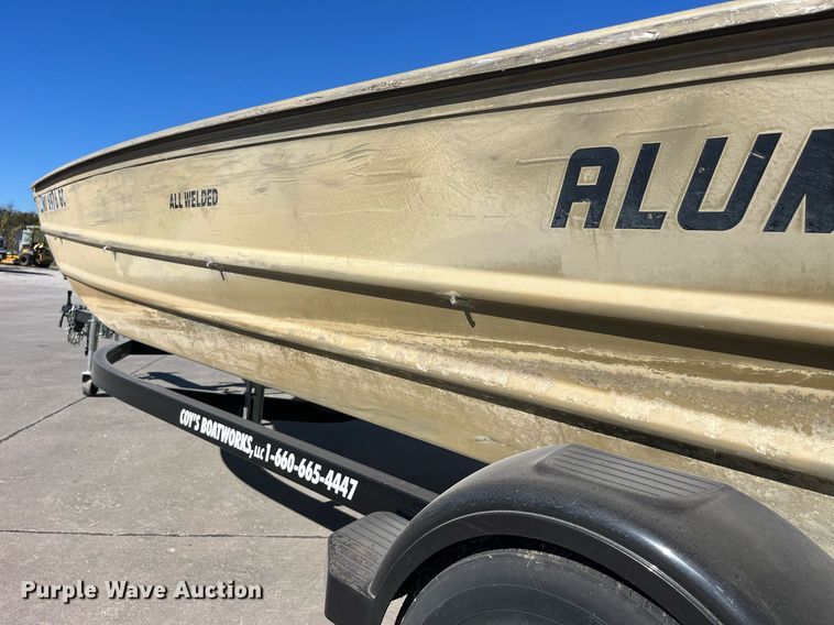 image for item EH2881 2005 Alumacraft boat